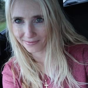 Meet your Posher, Deanna